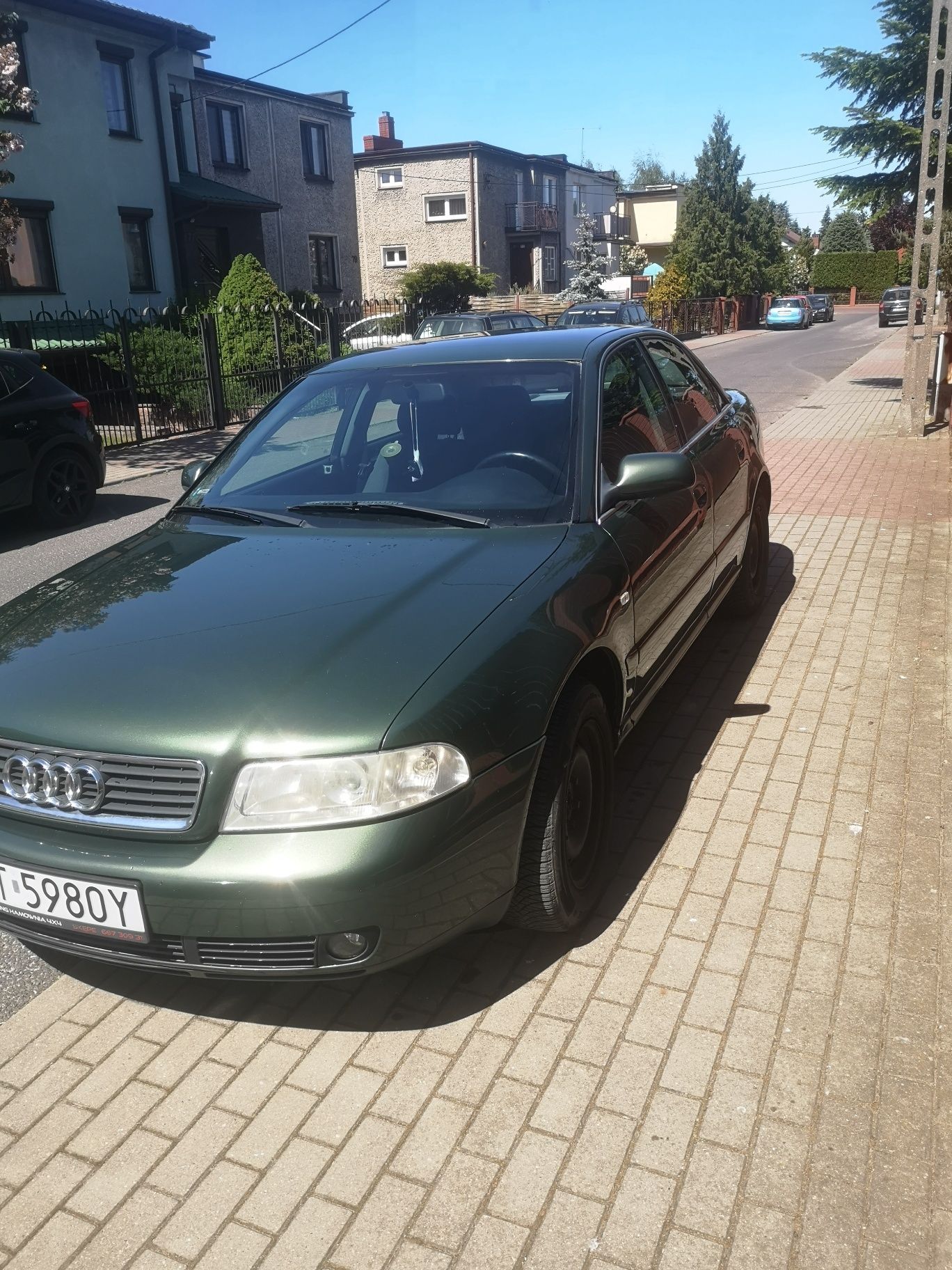 Zadbane Audi  A4 1.6