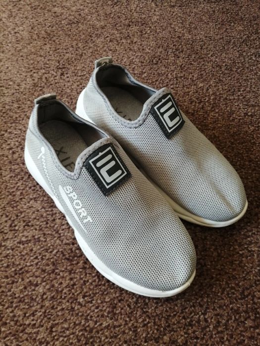 Легенькі макасини