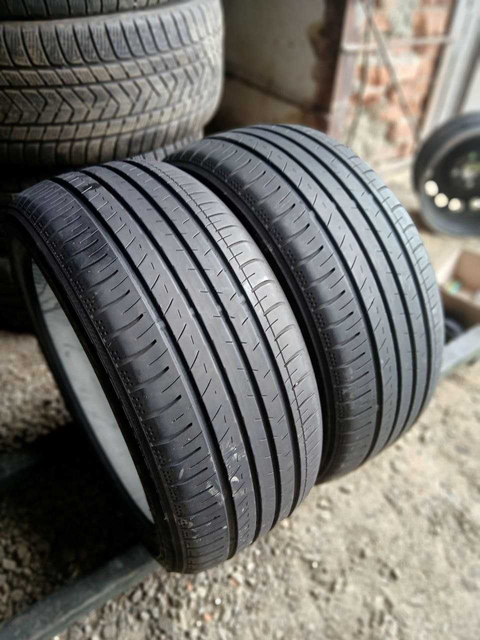 Шини Yokohama 225/40R18. 2шт. Літо. 2021.(0057).