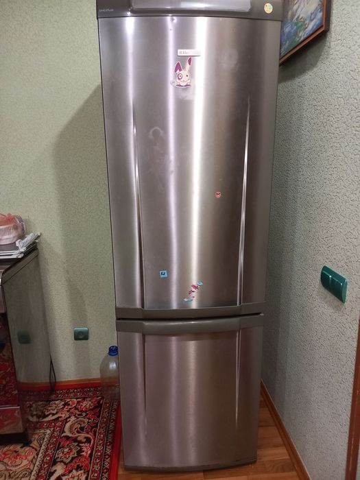 Продам холодильник