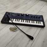 Novation Mininova + mikrofon
