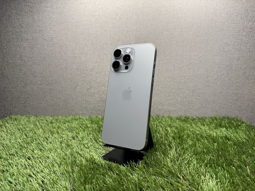 iPhone 15 Pro Max 256Gb Neverlock АКБ 95% Natural Titanium