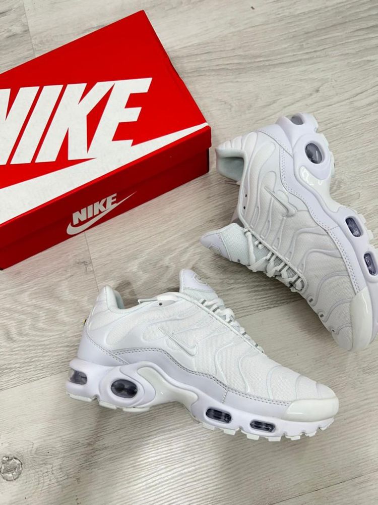 Nike TN FULL White