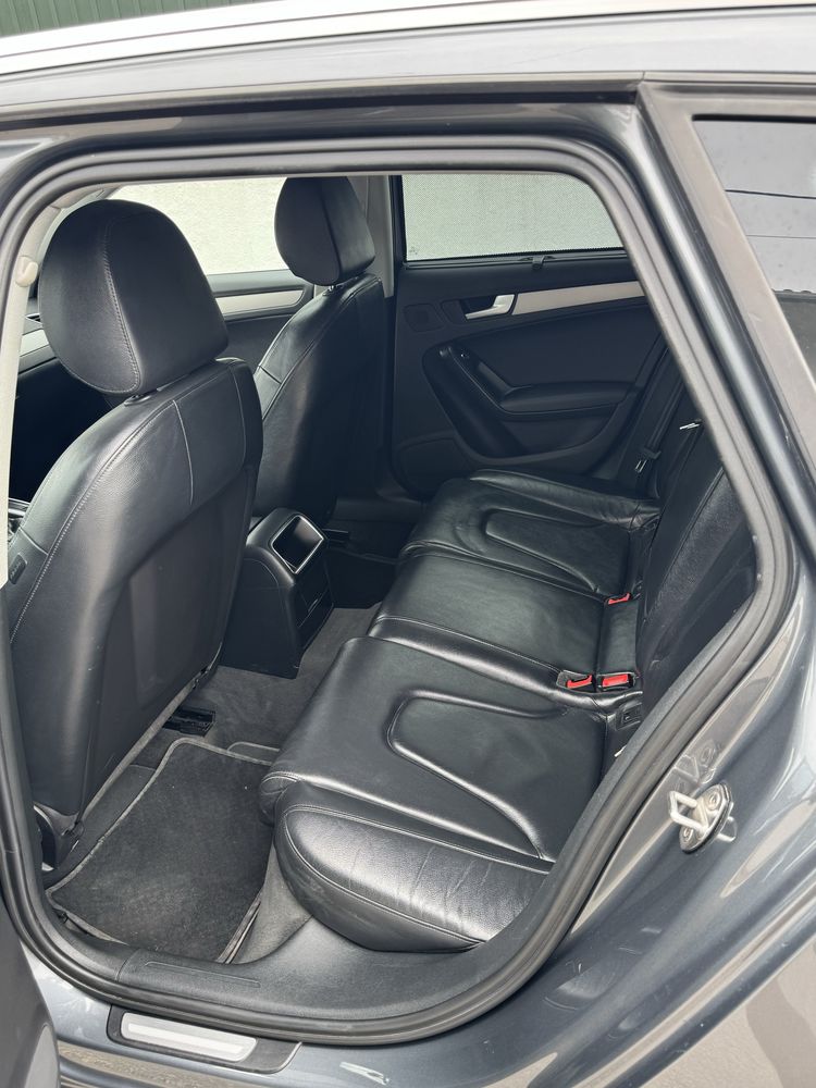 Audi A4 Avant 2.0TDI Business line