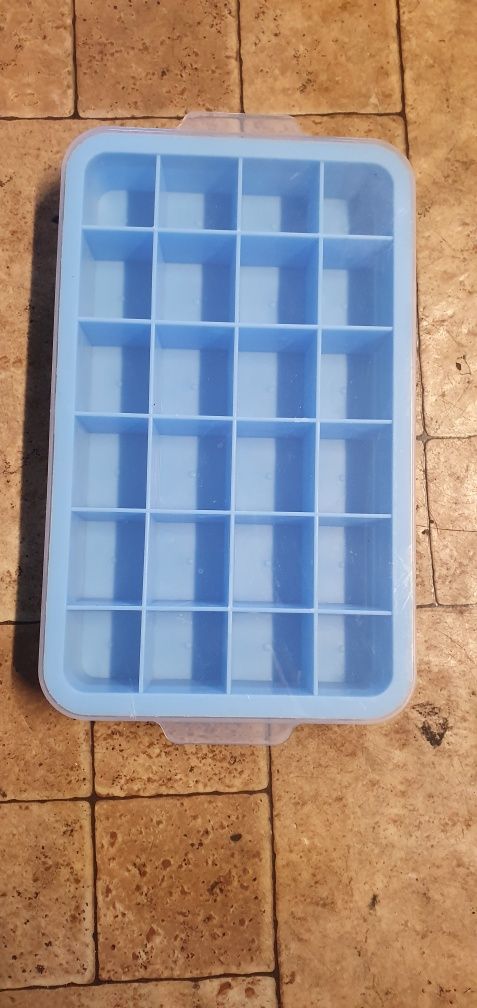 Forma do lodu kwadratowa kostka 24 wnęki