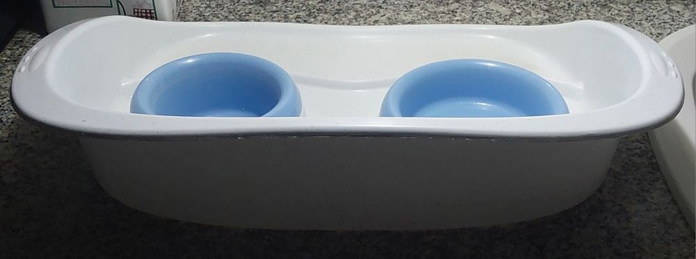 TABULEIRO COMEDOURO,BEBEDOURO,GATO OU CÃO.Casa,Quarto,Sala,Varanda,etc