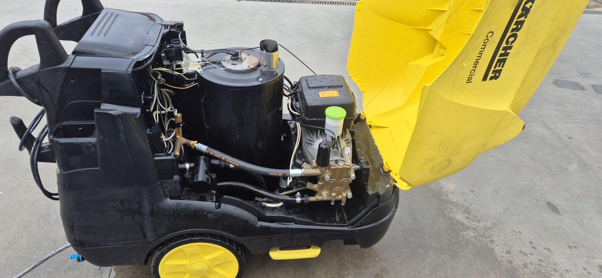 Sprzedam myjkę ciśnieniową karcher hds  7/12-4M że zwijaczem