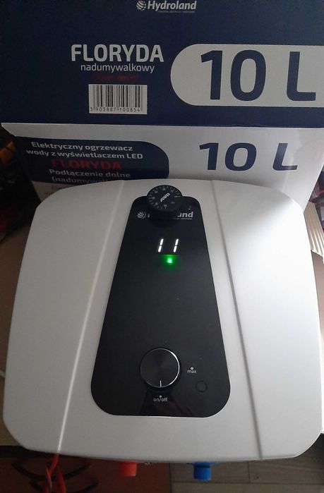 Bojler elektryczny 230/12V 10 L do kampera