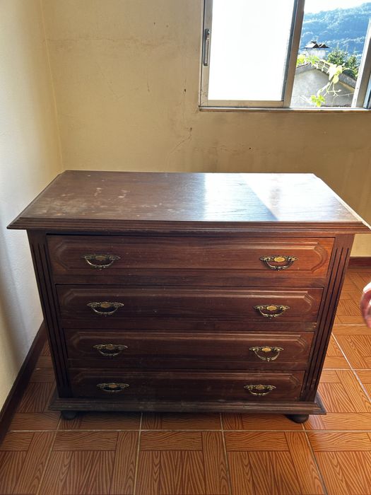 Comoda de Quarto antiga