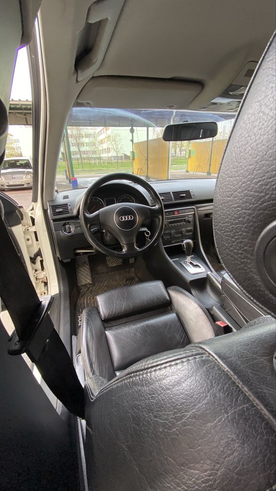 Продам свою машину ауді а4