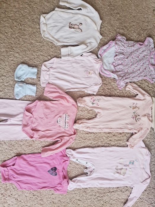 Отдам красивые вещи и игрушки на девочку 0-8 месяцев