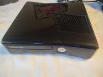 Xbox 360 konsola w zestawie z akcesoriami