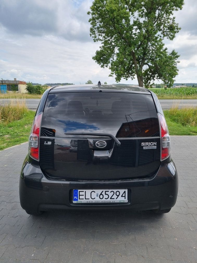 Daihatsu sirion 1.3 benz / Toyota yaris