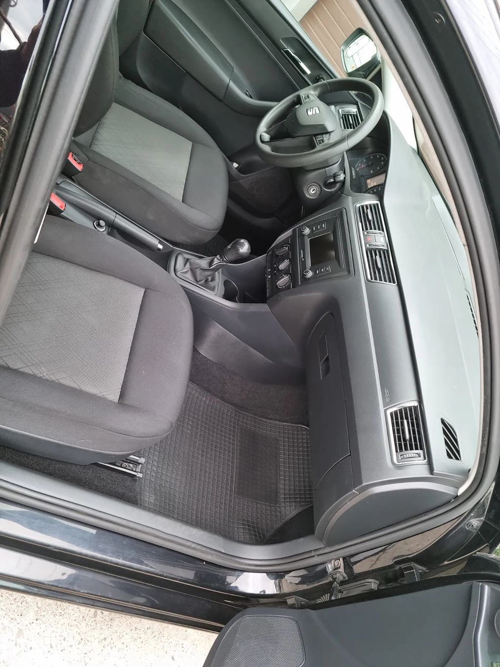 Seat Toledo Seat Toledo IV - 2016 r. ver. Reference w bardzo dobrym stanie