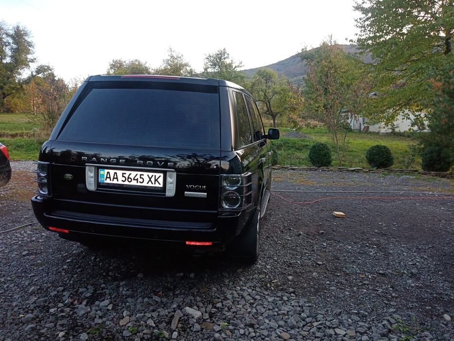 Автомобіль Rand Rover Range Rover