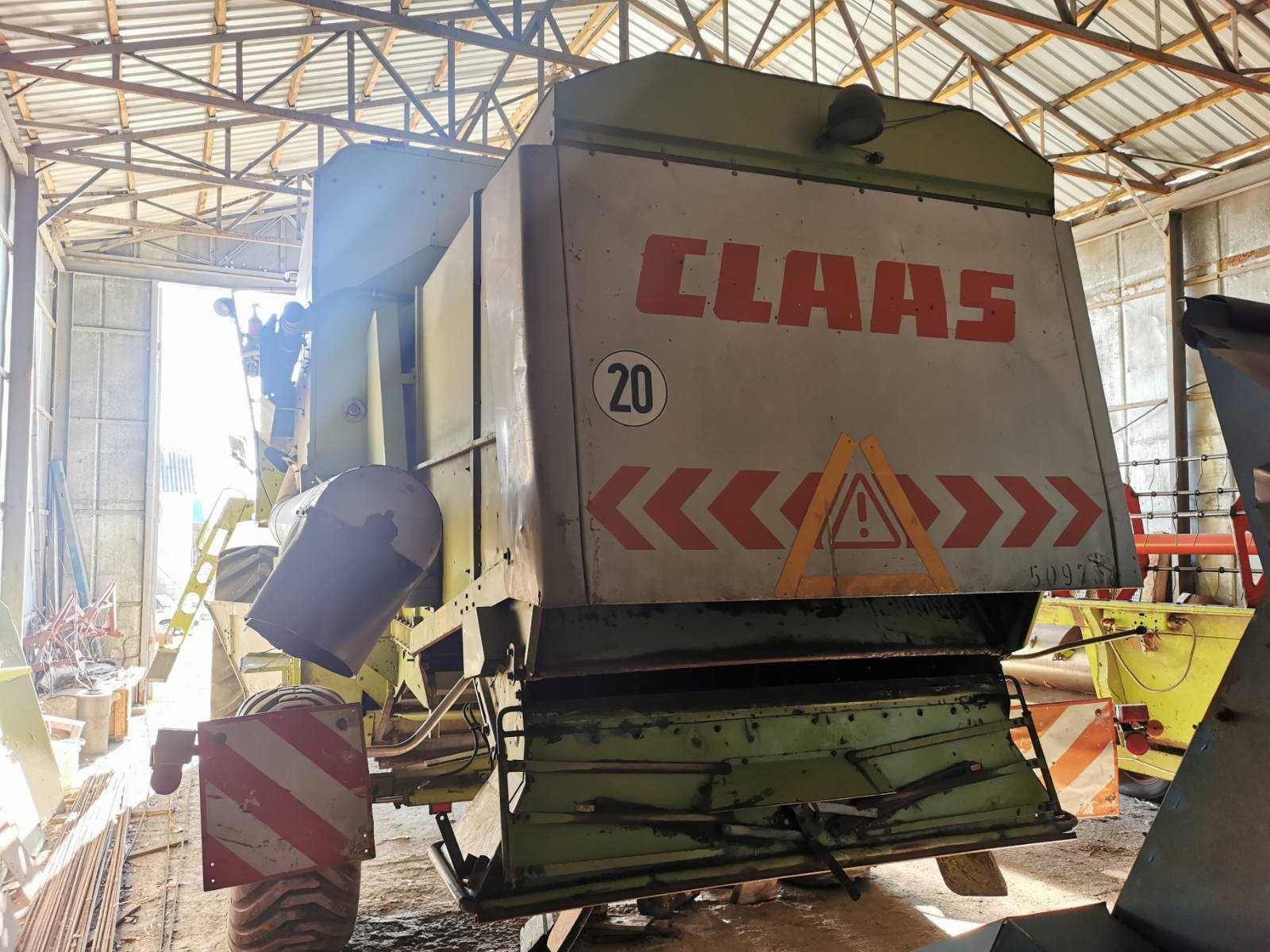 Комбайн Claas mega 208