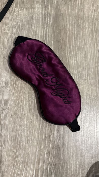 Шовкова маска для сну