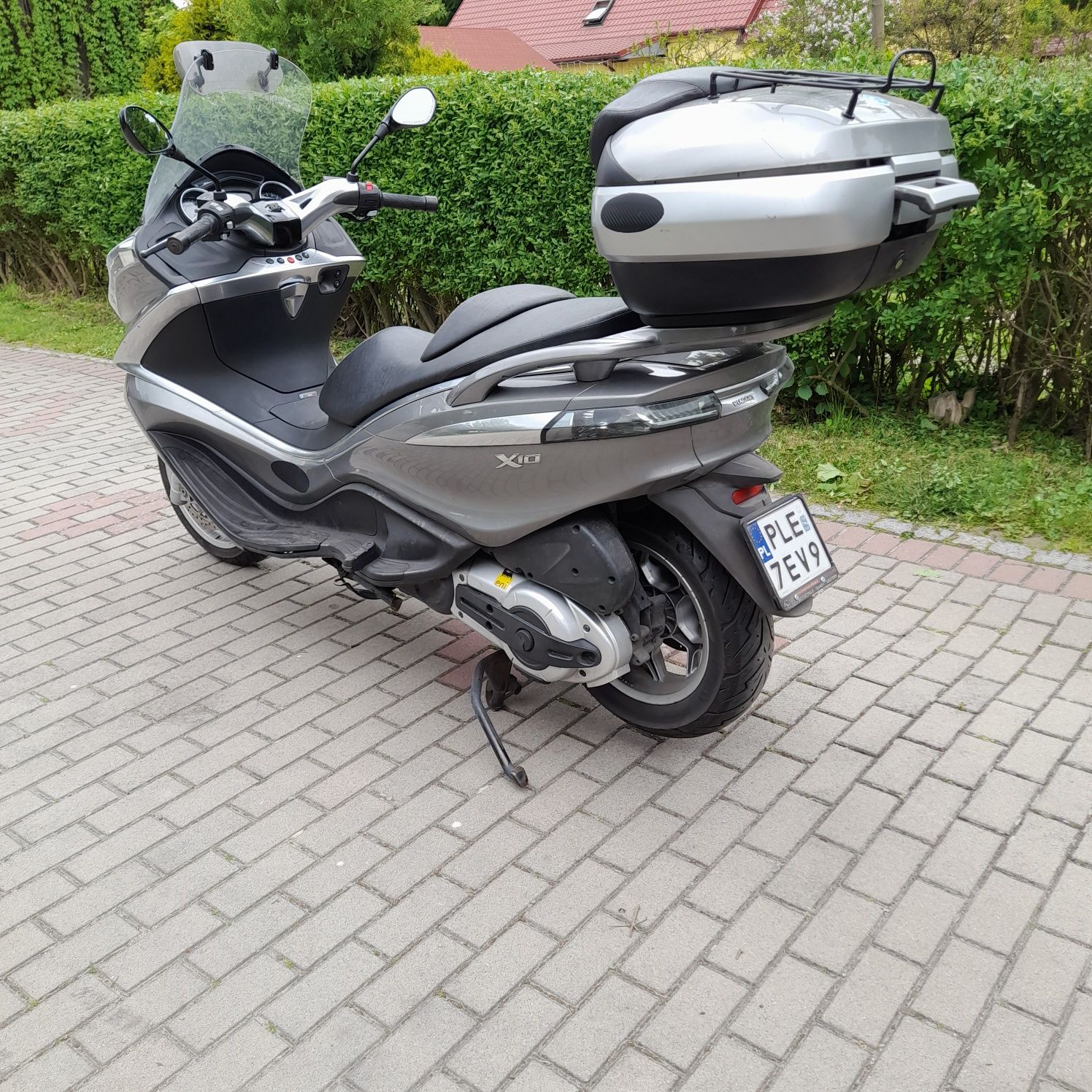 Piaggio  x 10 500