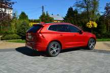 Volvo XC 60 VOLWO XC 60 T5 250 KM benzyna,niski przebieg