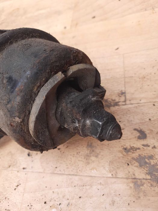 подушка мотора двигуна тойота Кемрі 40 бензин 2.4 Camry XV40