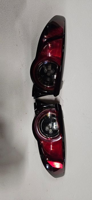 Lampa lewa prawa tyl tylna w błotnik mazda cx 30 europa