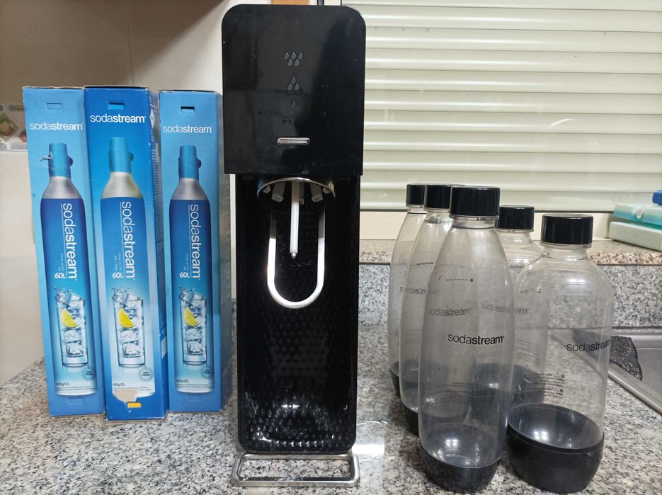 Maquina Sodastrem para fazer gaz na sua bebida