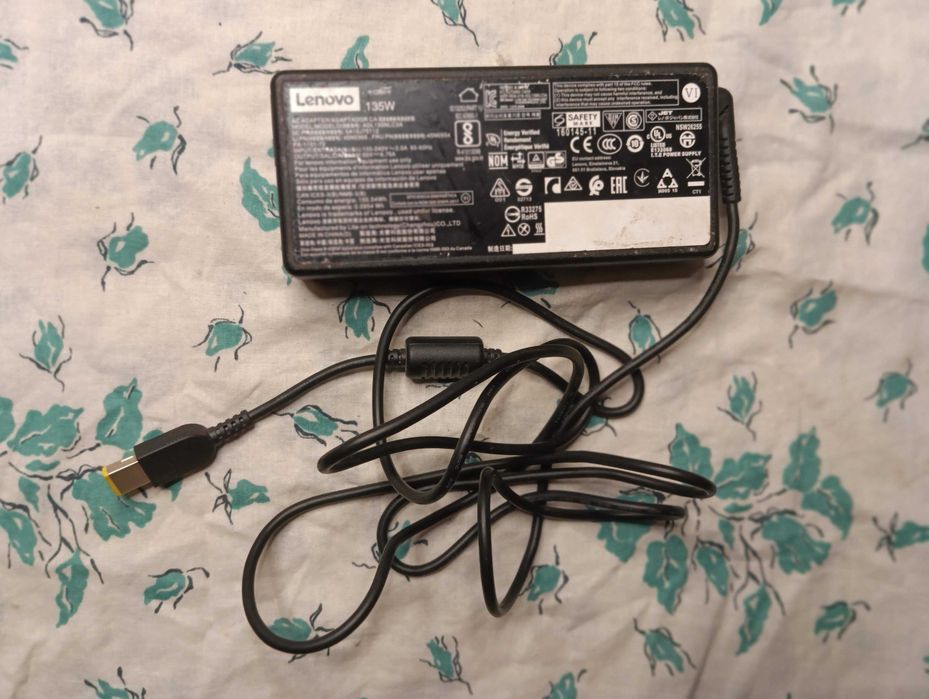 Блок живлення зарядне до ноутбука Lenovo 20V 6.75A (USB+pin) 135W
