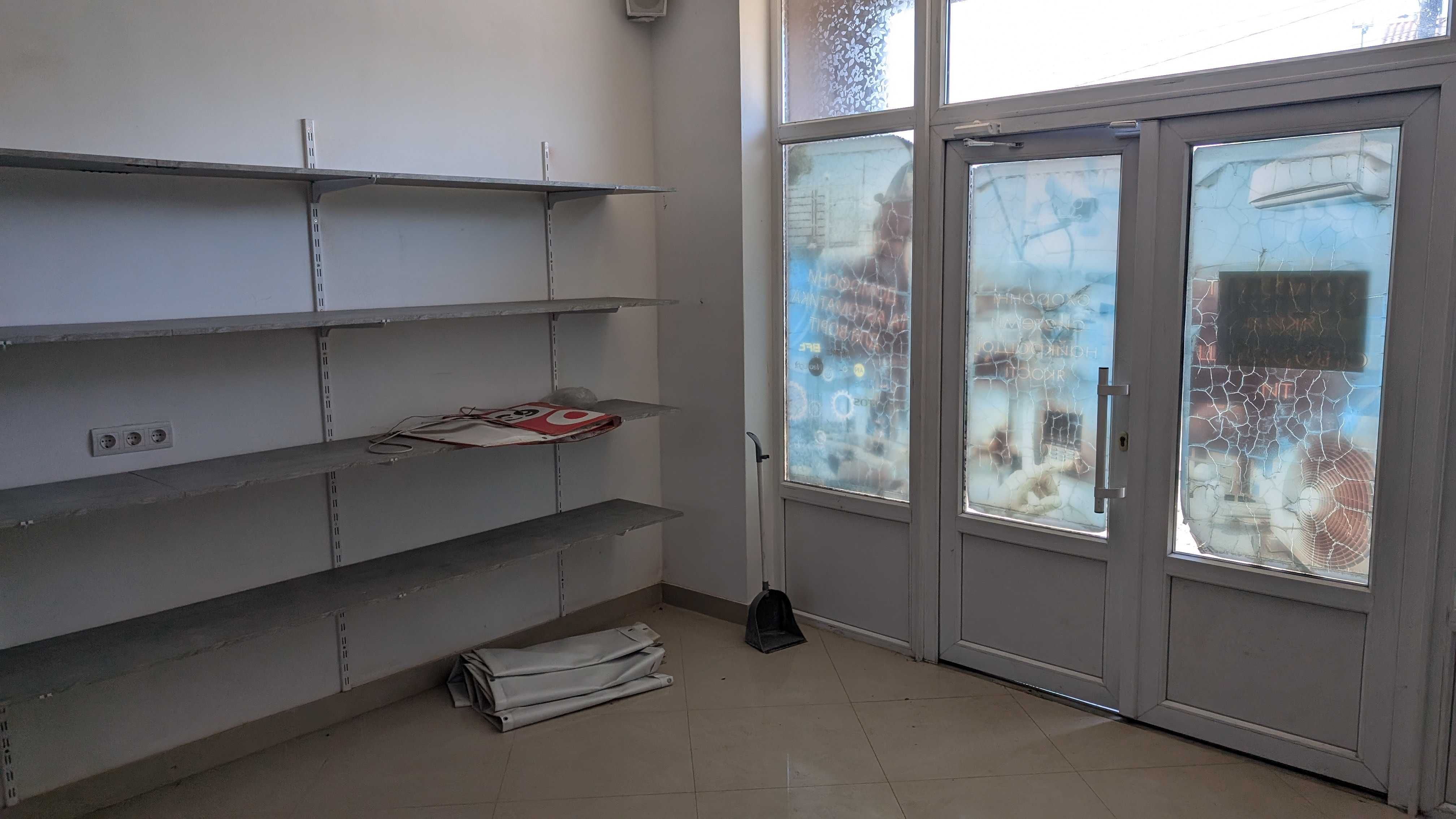 Здається в оренду приміщення! Під магазин або офіс