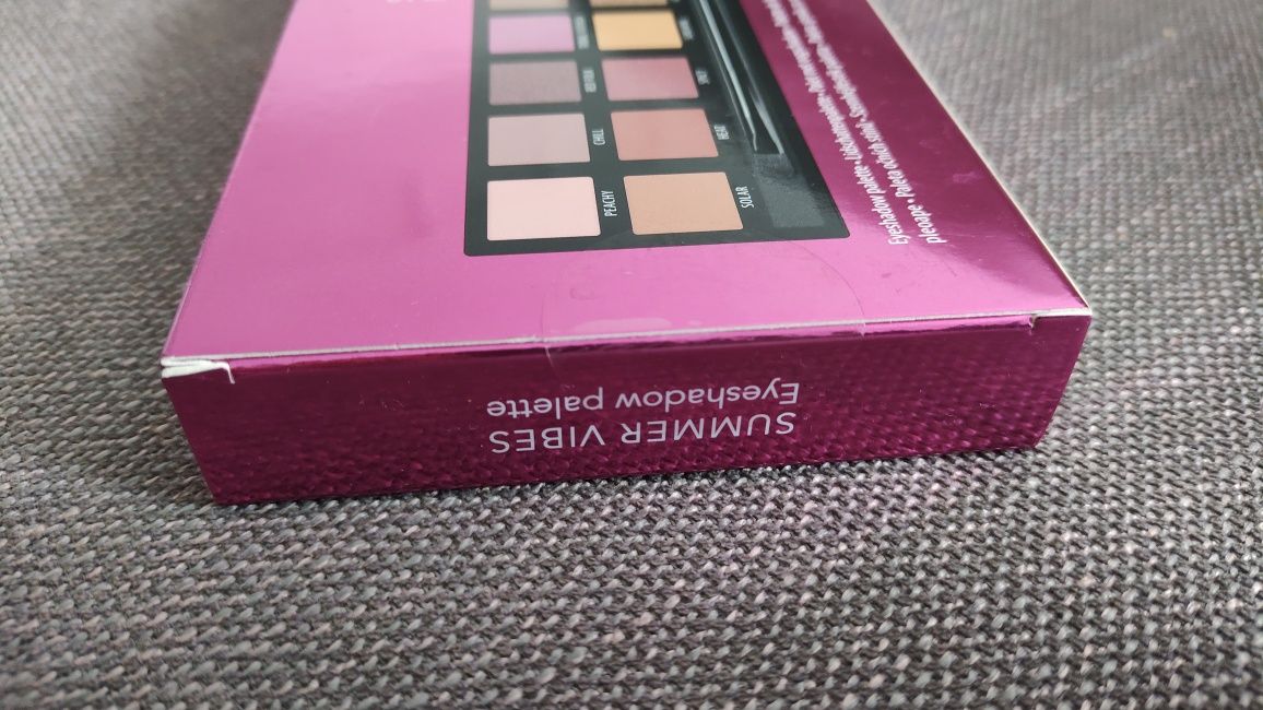 Paleta 14 cieni do powiek oczu, cienie Eyeshadow Nowy Douglas Summer V