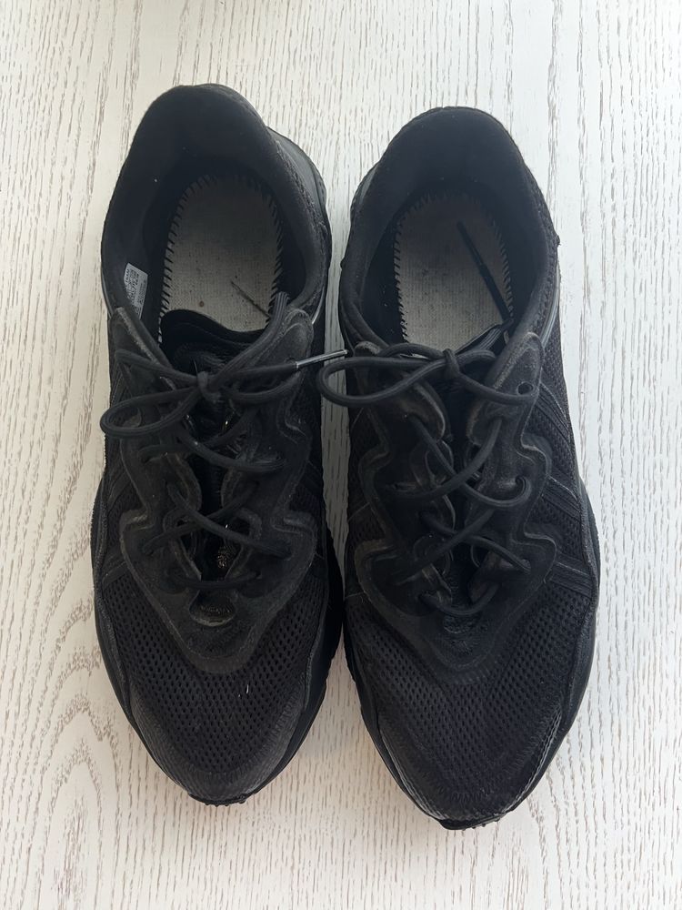 Meskie buty czarne ADIDAS OZWEEGO rozm 48 2/3
