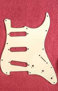 Pickguard Stratocaster SSS