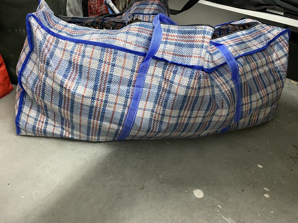 Saco XL de 72L com pinhas