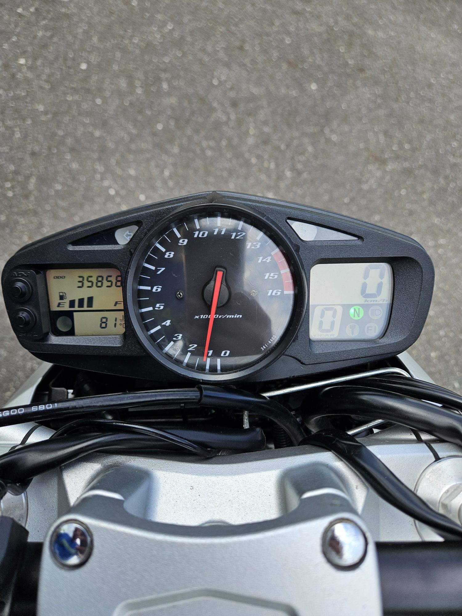 Suzuki GSR 600 cm³ 98KM zadbana, 35 tys km, wydech Leo Vince