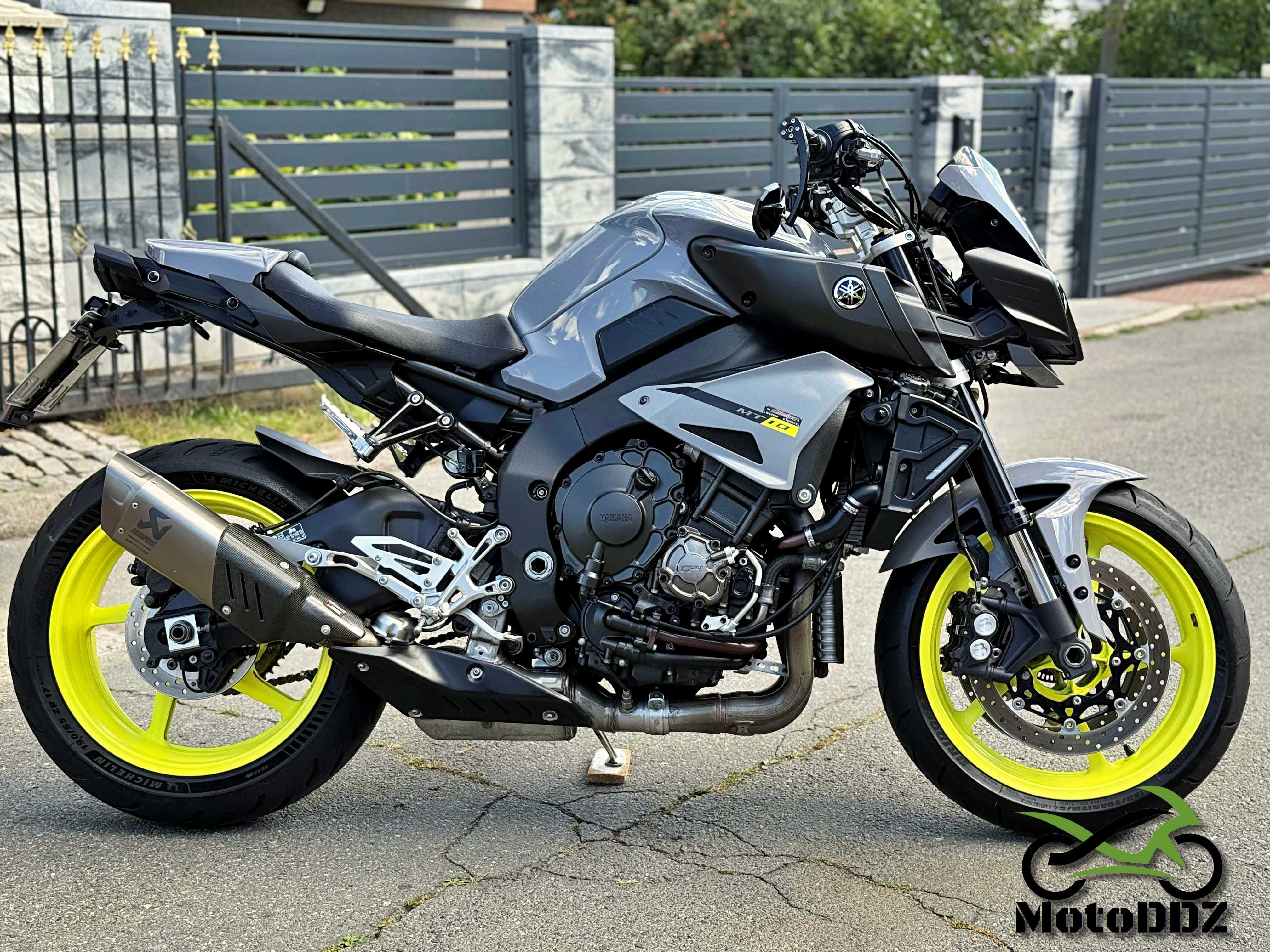 Yamaha MT10 MT-10 MT 10 - Akrapovic - Niemcy - MT Yamaha  QuickShifter