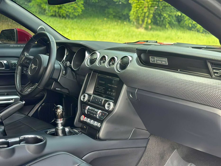 Ford Mustang GT      2015