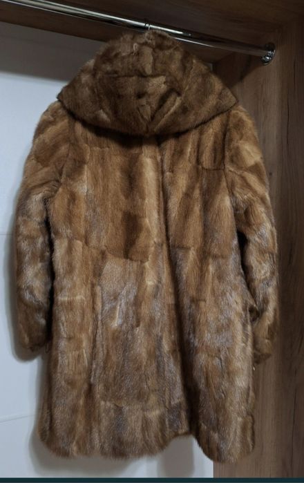 Норкова шуба,не крашена