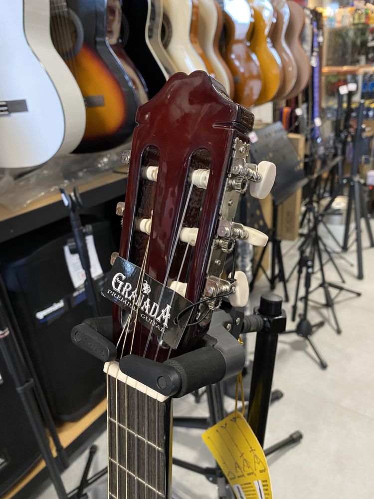 Granada Classic Guitar - gitara klasyczna 4/4