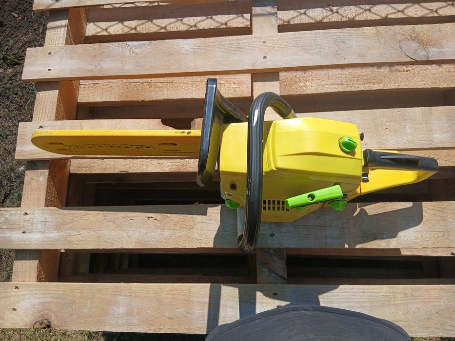 Бензопила цепная