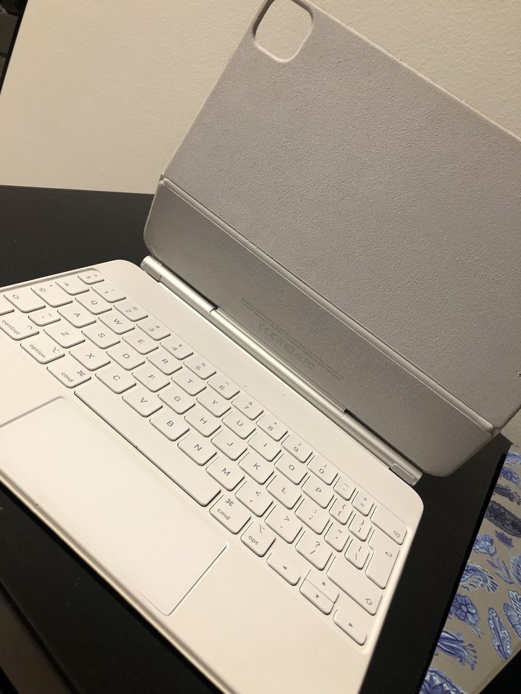 Ipad Air 2022, apple pancil i magic keyboard