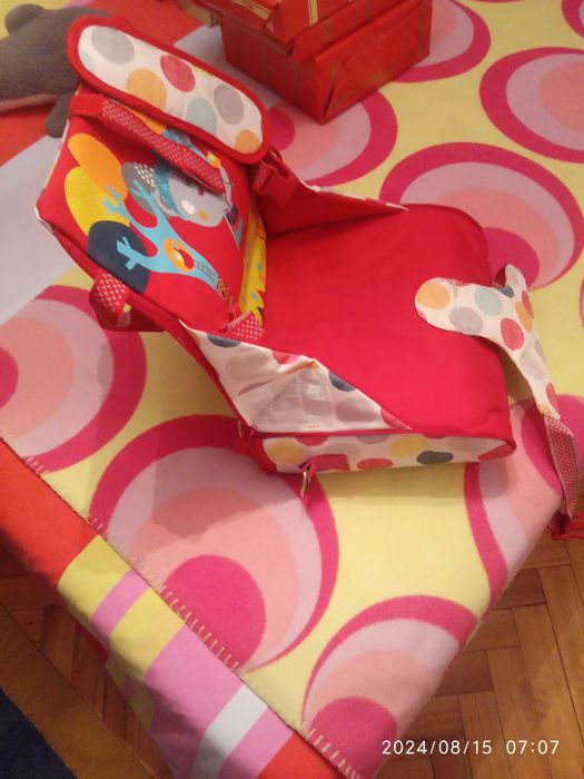 Assento de bébé para cadeira