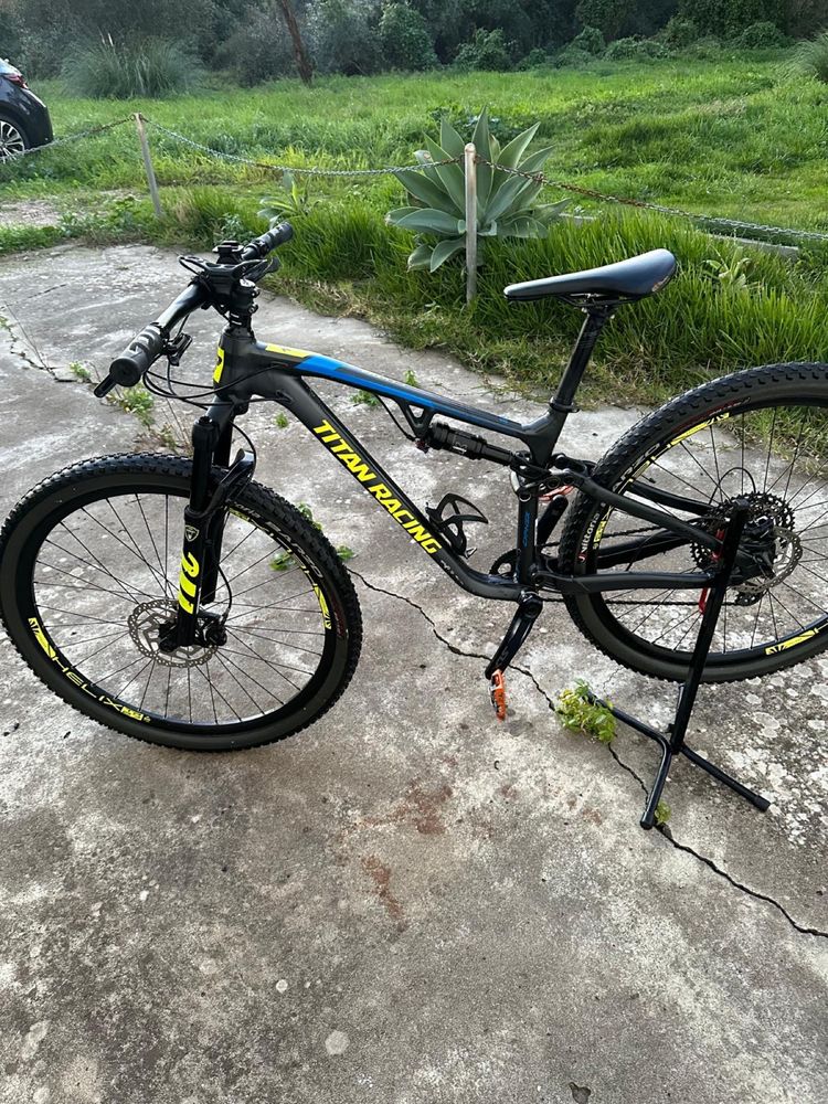 Bicicleta titan racing