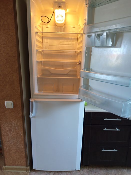 Холодильник BEKO