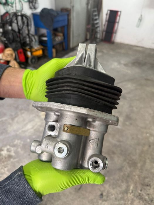 Wybierak hydrauliczny LEWAREK BIEGÓW MAN TGA