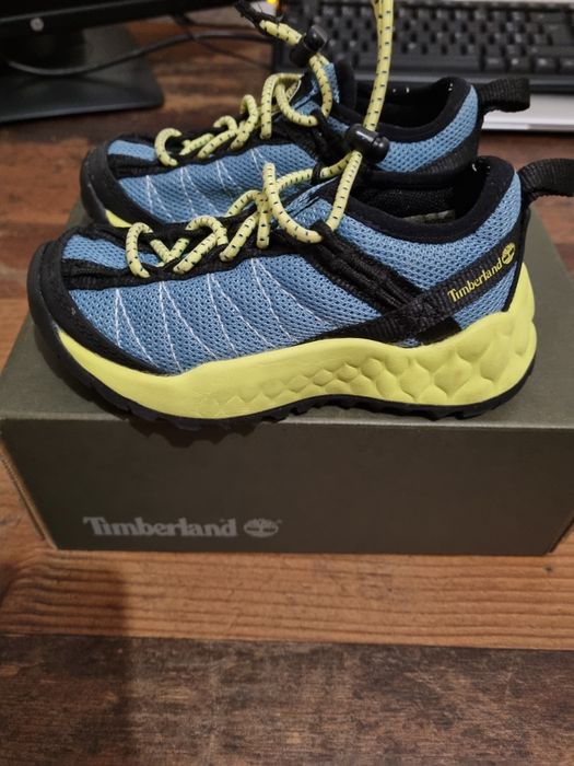 Ténis Timberland tamanho EU 23 com Caixa original