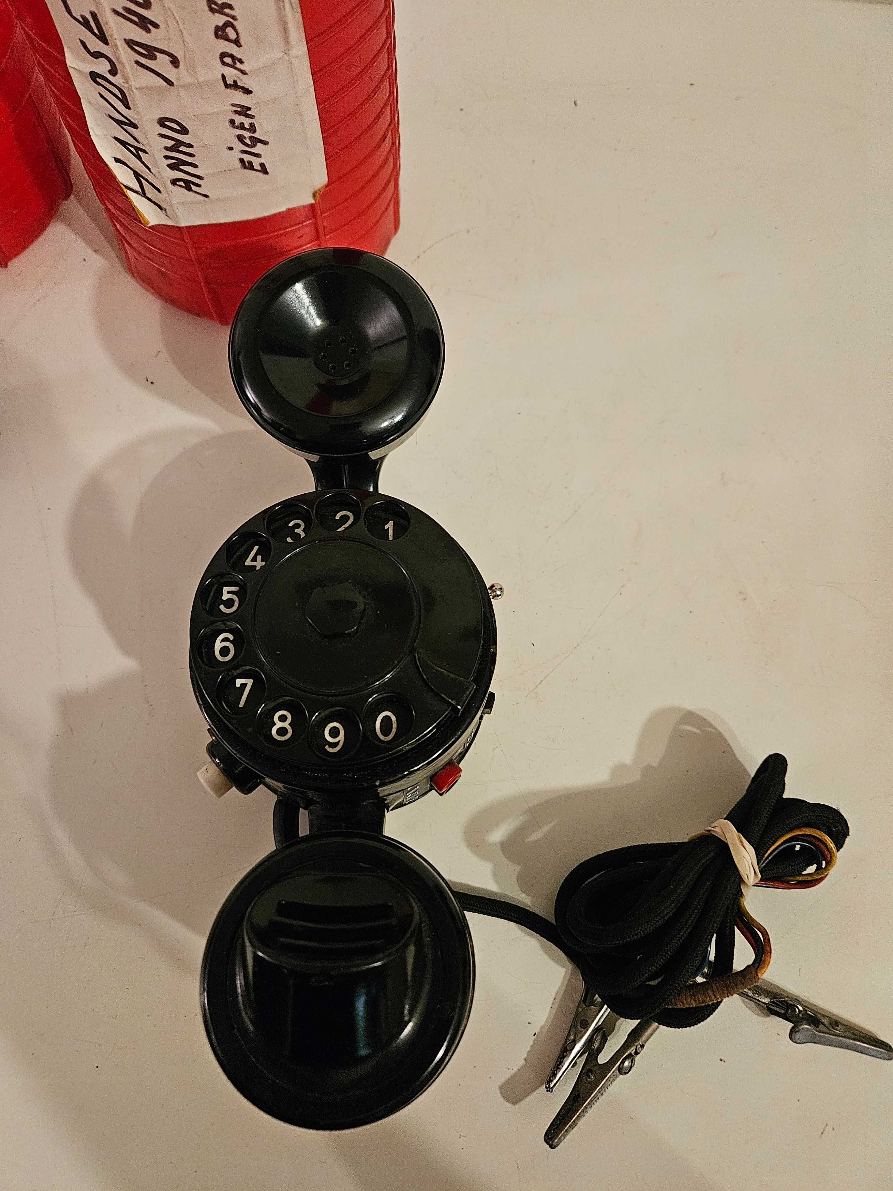 Rzadkość. Zabytkowy aparat telefoniczny z 1948 r