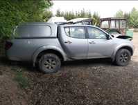 Mitsubishi L200 Mitsubishi L200 Salon Polska