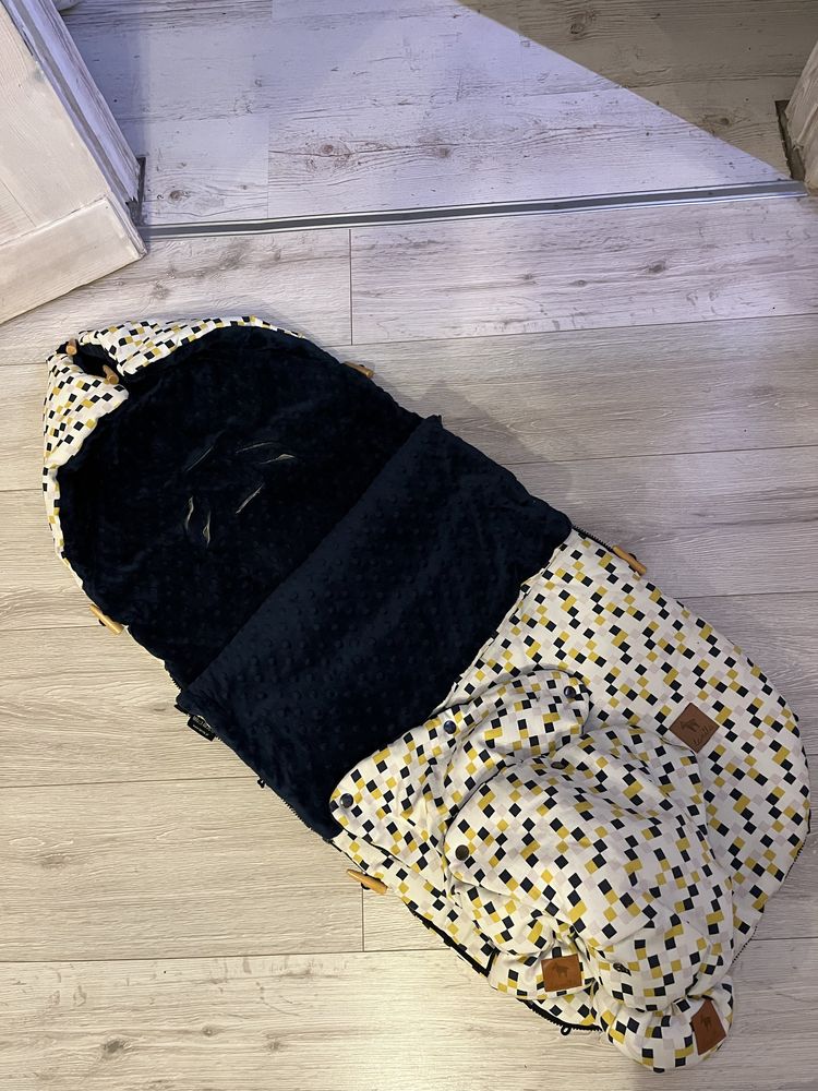 Śpiwor zimowy uniwersalny i rękawice  lanila  l- xl od 1-3 lat