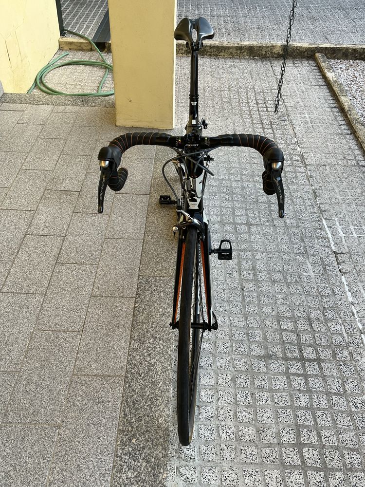 KTM Revelator Prime. Carbono.
