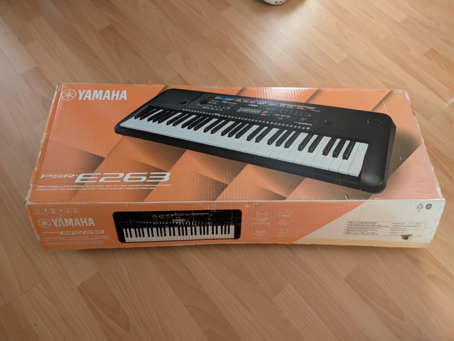 Teclado Yamaha PSR E263