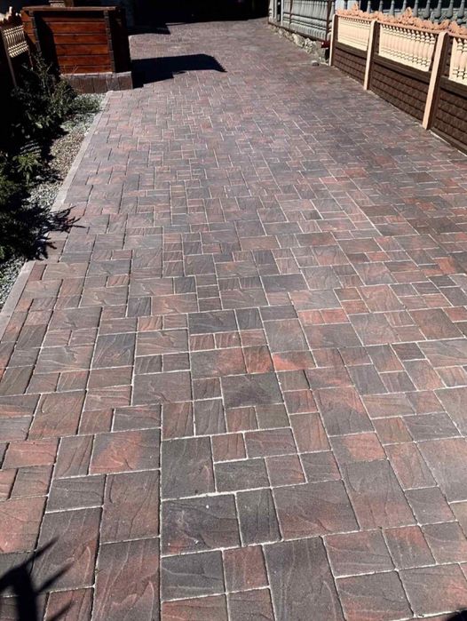 Тротуарна плитка PLATO Житомир. Бруківка. Старе місто. Цегла.